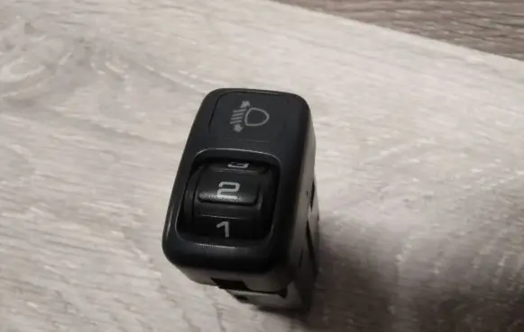 Toyota Avensis T250 Headlight level height control switch 5Z28