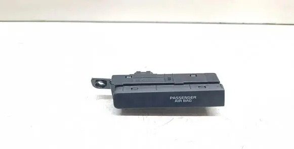 Passenger airbag on/off switch