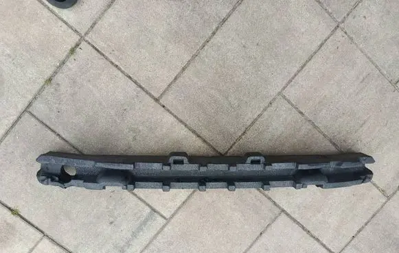 Front bumper foam support bar
