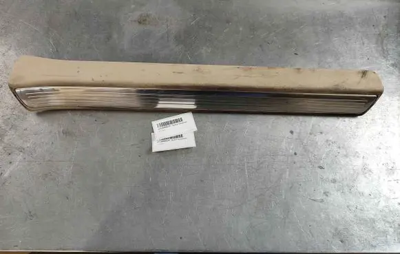 Mercedes-Benz S W222 Front sill trim cover a2226808235