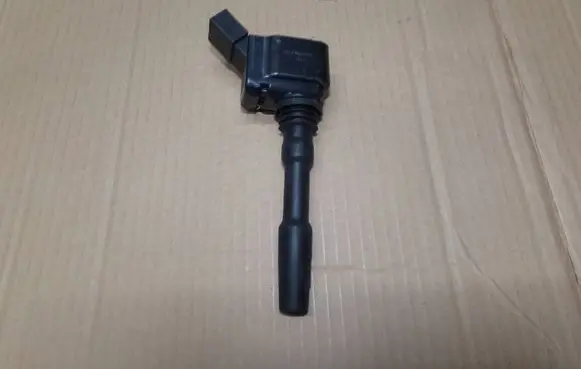 Skoda Superb B8 (3V) High voltage ignition coil 