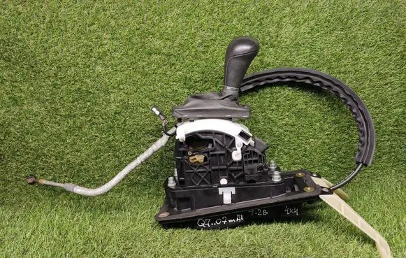 Audi Q7 4L Gear selector 4L1713041L