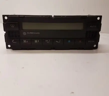 Volkswagen PASSAT B5.5 Climate control unit
