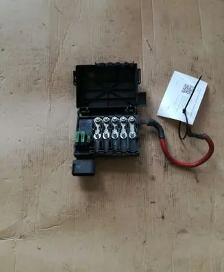 Volkswagen New Beetle Fuse box cover 1C0937550E