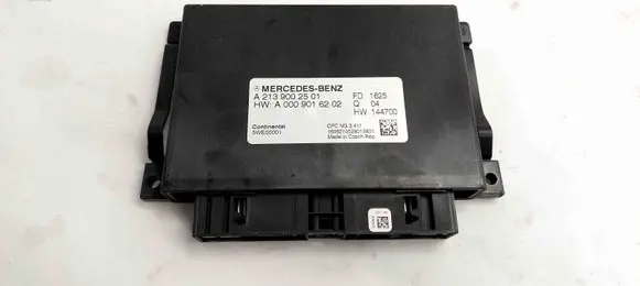 Mercedes-Benz E W213 Gearbox control unit/module A2139002501