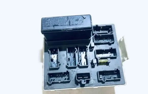 Ford Focus Fuse box set 98a614a073lc 98a6-14a073-lc