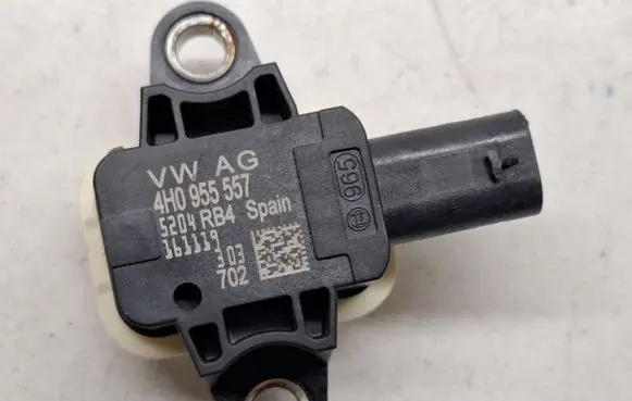 Audi A8 S8 D4 4H Airbag deployment crash/impact sensor 4H0955557