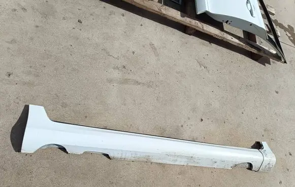 Volvo XC60 Sill 