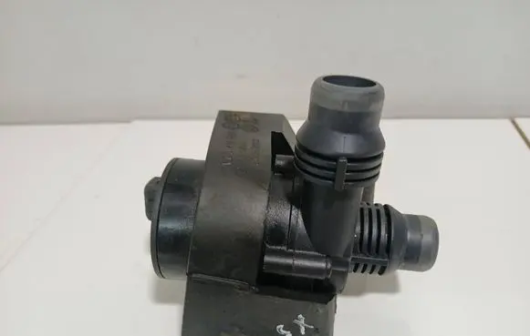 BMW X5 E53 Electric auxiliary coolant/water pump 6907811
