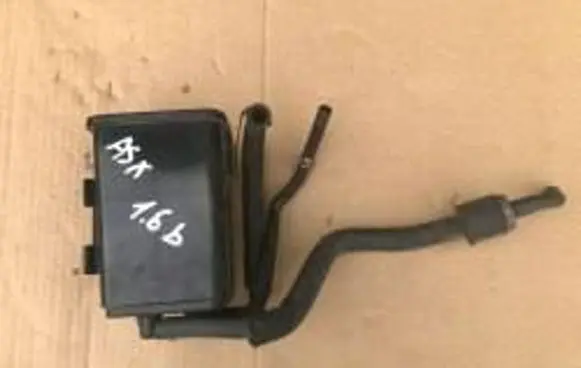 Active carbon filter fuel vapour canister