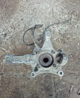 Chrysler Grand Voyager IV Front wheel bearing hub 04694948AA