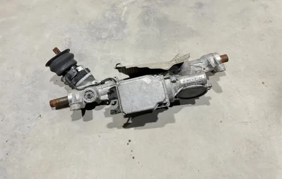 Mercedes-Benz A W176 Steering rack 6700002833 3123500022 5238000
