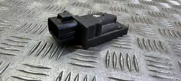 Volvo S90, V90 Fuel injection pump control unit/module 32203571