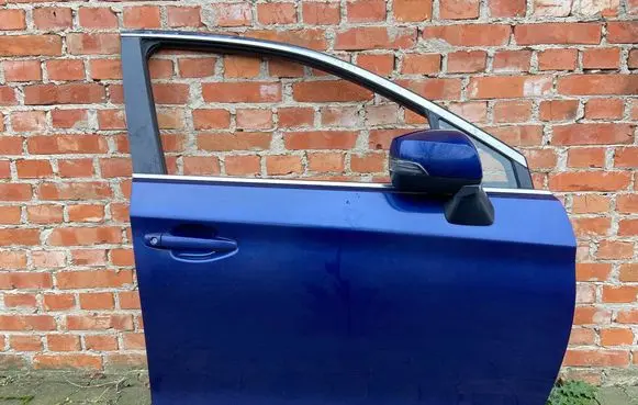 Subaru Outback (BS) Front door