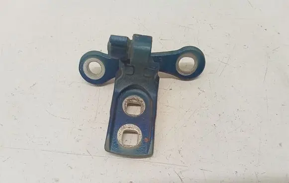 Opel Signum Front door upper hinge 267