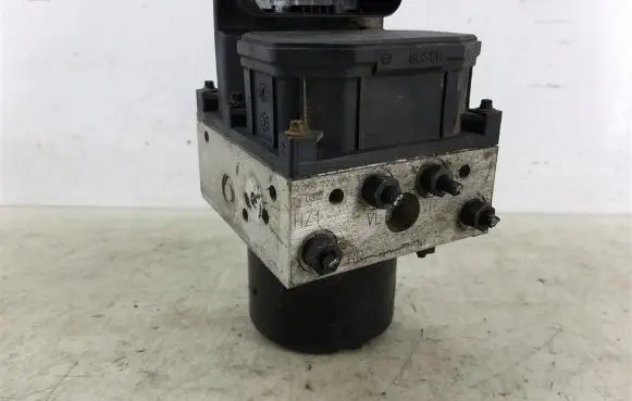 Seat Ibiza III (6L) ABS Pump 6Q0614117E