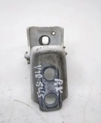 Citroen DS3 Front door upper hinge