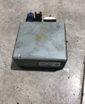 Nissan Note (E11) Power steering control unit/module 285009U05A