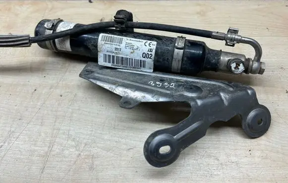 Mercedes-Benz E W238 Bonnet Pedestrian Airbag Actuator 205860470090