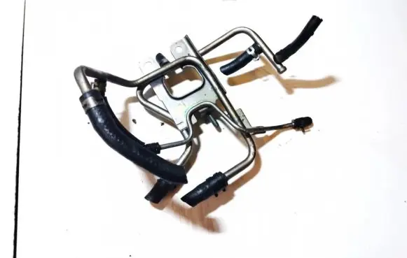 Mazda CX-7 Fuel line pipe