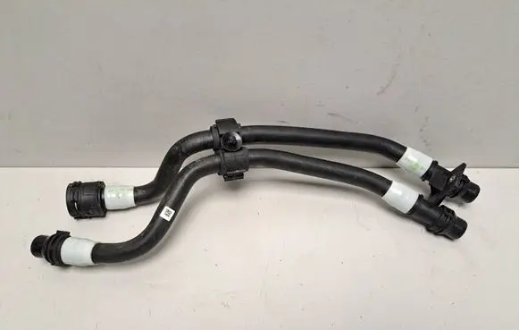 BMW i4 Engine coolant pipe/hose 8475682