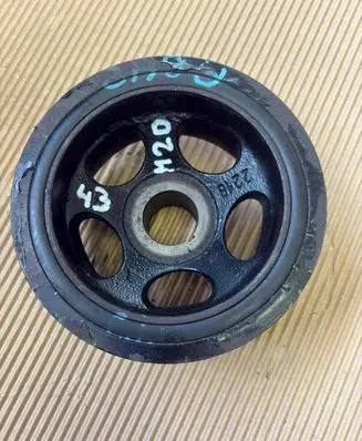 Mercedes-Benz E W212 Crankshaft pulley A6420300003