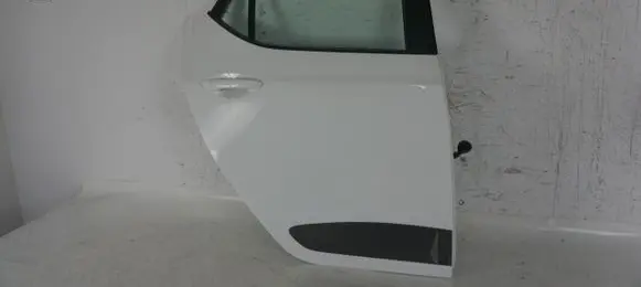 Hyundai i10 Rear door