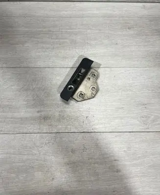 BMW 4 F32 F33 Convertible roof lock/latch 7290348