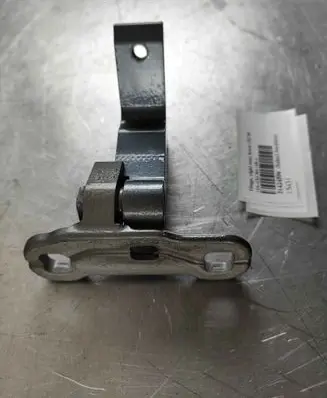 Volvo XC60 Rear door lower hinge 31424596