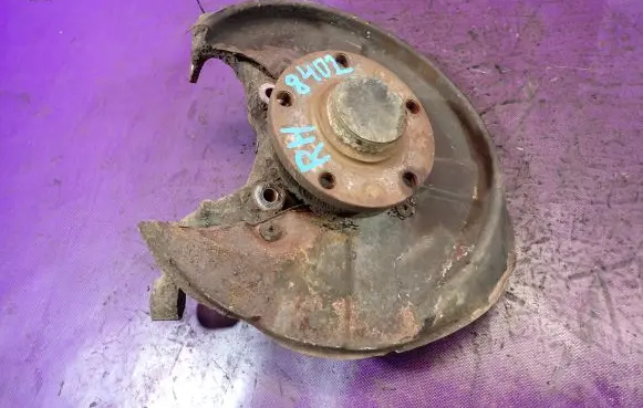 Audi A4 S4 B6 8E 8H Rear wheel hub spindle/knuckle 