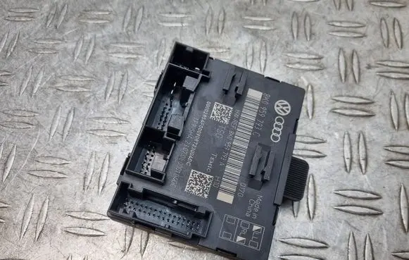 Audi A4 S4 B8 8K Door control unit/module 8K0959793C