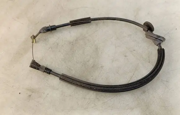 Volkswagen PASSAT B5 Rear door cable line 3B0839085F