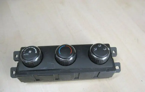 Chrysler Voyager Climate control unit 55111313AB