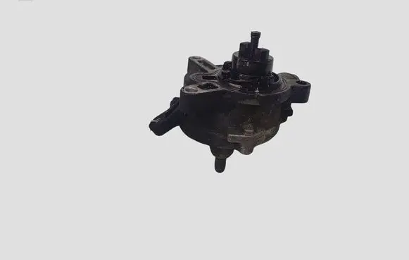 Volvo V70 Vacuum pump 30731825