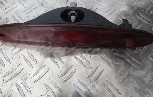 Chrysler Town & Country IV Third/center stoplight 4857214aa