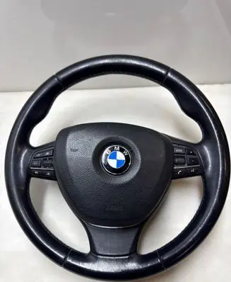 BMW 5 F10 F11 Steering wheel 6102240 4K07
