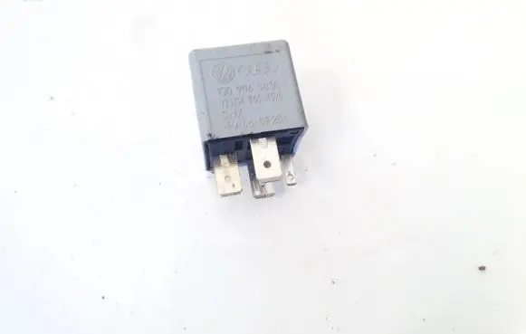 Volkswagen Polo Other relay 1j0906381a v23134-b63-x396