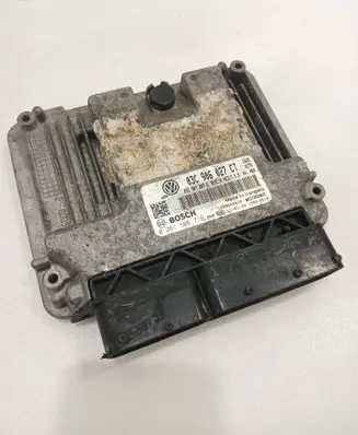 Volkswagen Golf VI Engine control unit/module 03C906027CT 03C907309G 0261S06719