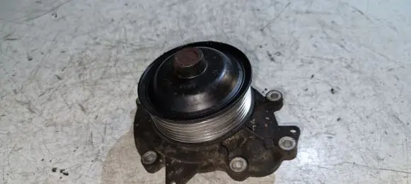 Mercedes-Benz E W211 Water pump A6422020110