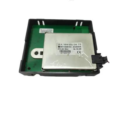 Mercedes-Benz B W245 Antenna control unit A1698200475