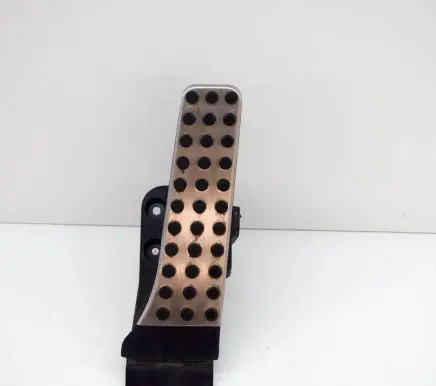 Mercedes-Benz GLC X253 C253 Accelerator throttle pedal A2533000104