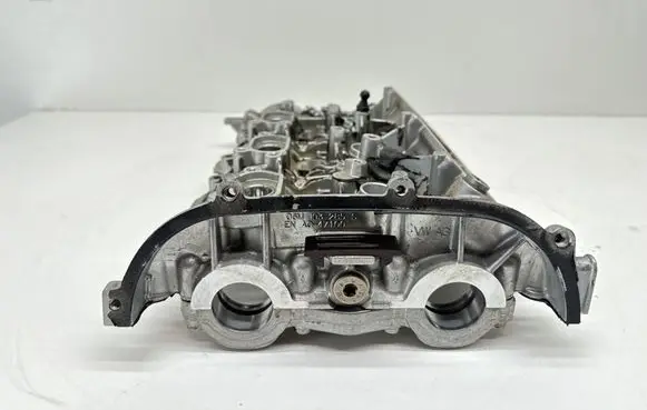 Porsche Panamera (971) Rocker cam cover 06M103285S