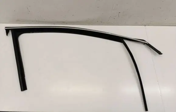 Skoda Enyaq iV Front door glass trim molding