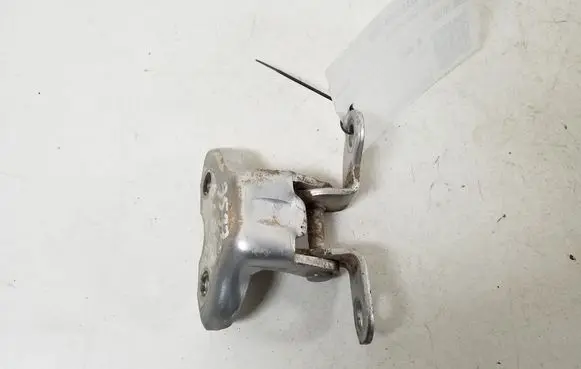Toyota RAV 4 (XA30) Rear door upper hinge 68750-20120