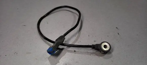 Audi A6 S6 C5 4B Detonation knock sensor 054905377G 5WM1512