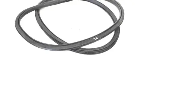 Volvo V40 Rubber seal front coupe door 31385195