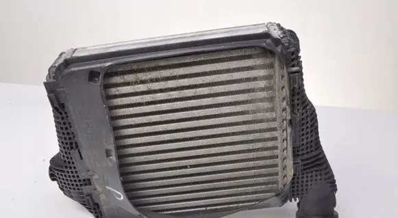 Porsche Macan (95B) Intercooler radiator 95B145804B PRAWA
