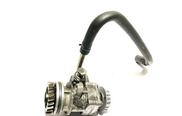 Volkswagen Touareg I Power steering pump 7H0422153A 0120270G