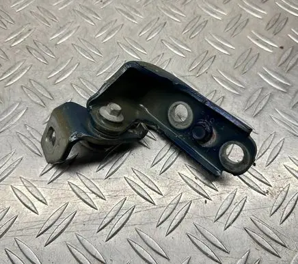 Ford Fusion II Front door upper hinge P001A