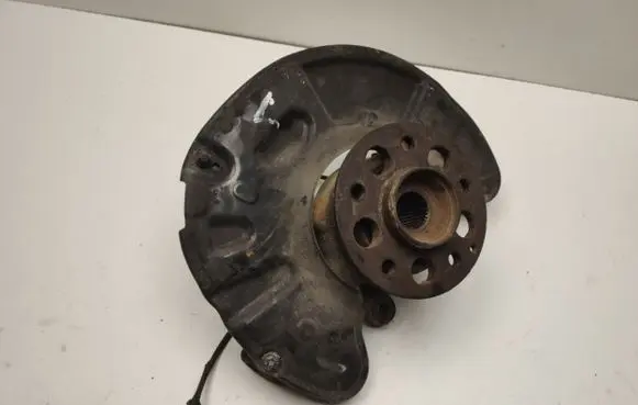 Mercedes-Benz GLK (X204) Front wheel hub A2043322901
